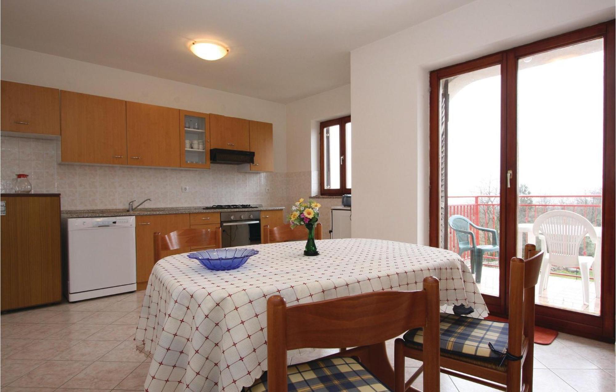 6 Bedroom Nice Home In Segotici Dış mekan fotoğraf