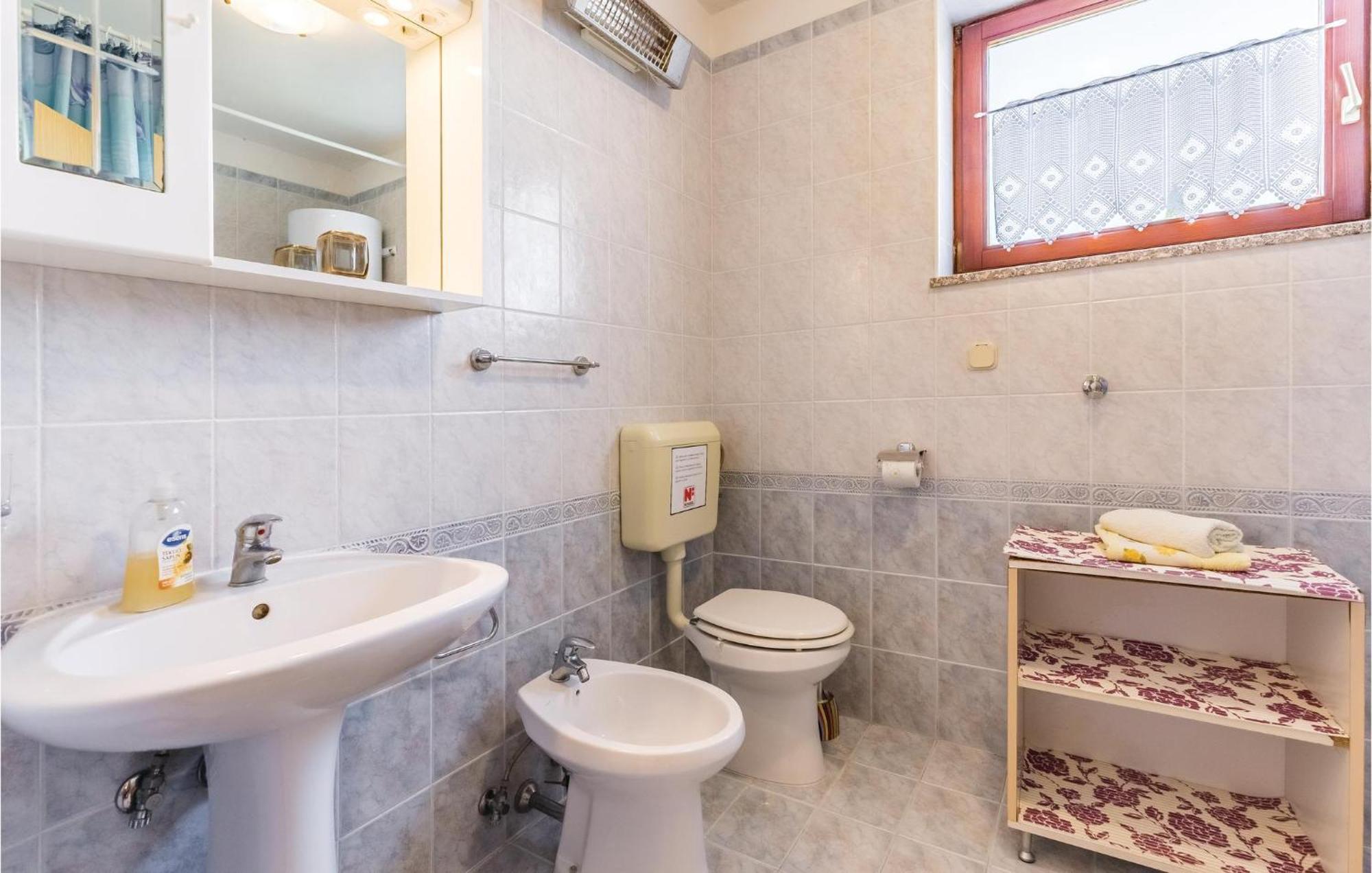 6 Bedroom Nice Home In Segotici Dış mekan fotoğraf